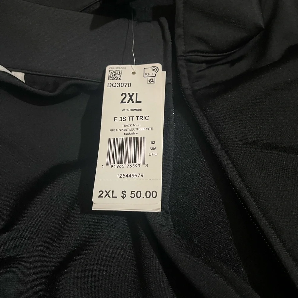 Adidas 2XL NWT Black Men's Adidas, black jacket.dress it up or down🤔🤔